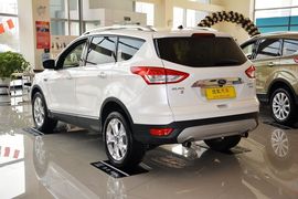 2013款福特翼虎2.0L GTDi四驱运动型