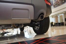 2015款路虎揽胜极光2.0T 5门耀享版