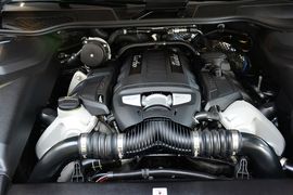2015款保时捷Cayenne Turbo 4.8T