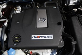 2015款传祺GA6 1.8T自动尊贵版试驾实拍组图