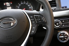 2015款传祺GA6 1.8T自动尊贵版试驾实拍组图