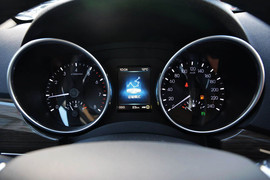 2015款哈弗H9 2.0T标准型