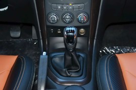 2015款海马S7 2.0L手动智享型