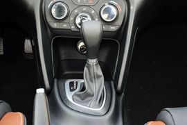 2015款菲亚特菲翔1.4T自动智享版