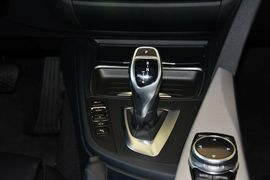 2015款宝马328i M运动型