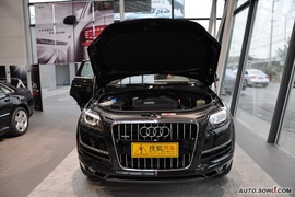奥迪Q7 3.6FSI Quattro