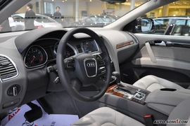 奥迪Q7 3.6FSI Quattro