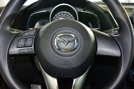 2014款马自达3 昂克赛拉两厢1.5L手自一体豪华型