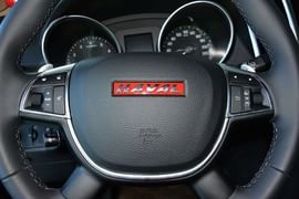 2015款哈弗H9 2.0T豪华型