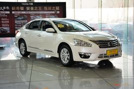 2013款日产天籁2.5L XL领先版