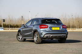 2015款奔驰GLA260 4MATIC深度测试