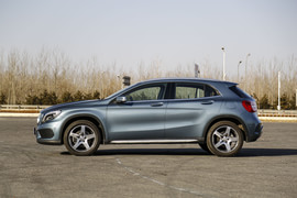 2015款奔驰GLA260 4MATIC深度测试