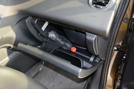 2015款标致3008 1.6THP自动至尚版到店实拍