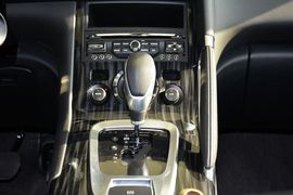 2015款标致3008 1.6THP自动至尚版