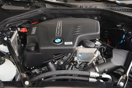 2014款宝马528i xDrive设计套装型