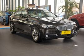 2014款宝马528i xDrive设计套装型