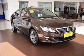 2014款标致408 1.6T自动尊贵版