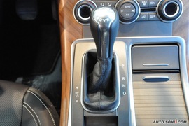 路虎揽胜运动版5.0L V8 机械增压