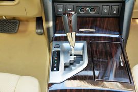 2015款丰田凯美瑞Hybrid 2.5Q旗舰版到店实拍