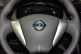2014款日产阳光1.5XL CVT豪华版