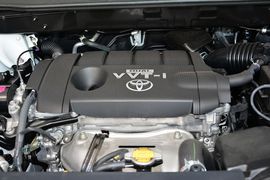 2013款丰田汉兰达2.7L两驱7座紫金版