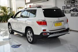 2013款丰田汉兰达2.7L两驱7座紫金版