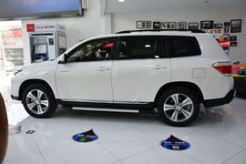 2013款丰田汉兰达2.7L两驱7座紫金版