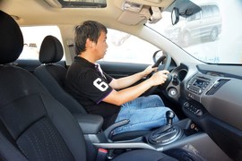 2015款起亚智跑2.0L自动两驱版GL到店实拍
