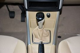 2015款绅宝D20三厢 1.5L手动乐天版