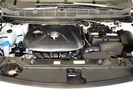 2013款起亚新佳乐2.0L 7座自动豪华版 京V