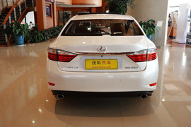 2014款雷克萨斯ES250典雅版