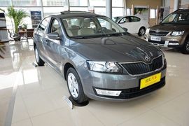 2015款斯柯达昕锐1.6L自动优选型