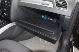 2015款奥迪A4L 35TFSI自动舒适型
