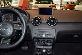 2014款奥迪A1 sportback 30TFSI时尚型