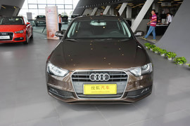 2015款奥迪A4L 35TFSI自动舒适型