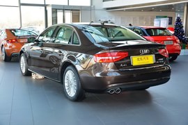 2015款奥迪A4L 35TFSI自动舒适型