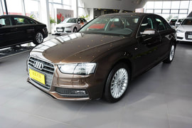 2015款奥迪A4L 35TFSI自动舒适型