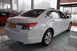 2010款本田雅阁2.4EX百万纪念版