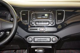 2013款起亚新佳乐2.0L 7座自动舒适版 京V