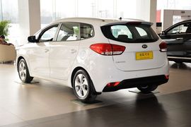 2013款起亚新佳乐2.0L 7座自动舒适版 京V