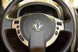 2015款东风风度MX6 2.0L CVT四驱UPR