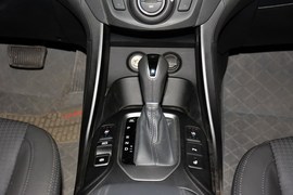 2013款现代全新胜达2.0T自动四驱顶级型 改款