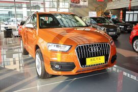 2015款奥迪Q3 35TFSI quattro豪华型