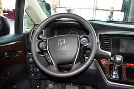 2015款本田奥德赛2.4L智享版