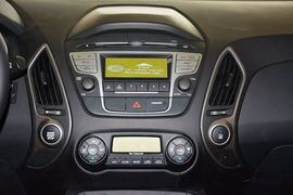 2015款现代ix35 2.0L自动两驱智能型 国V
