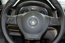 2013款大众朗行1.4T手动豪华型