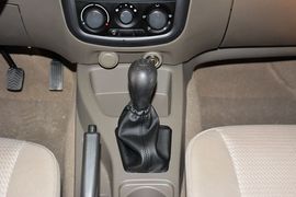 2015款五菱宏光V 1.2L实用型