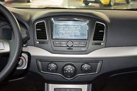 2014款荣威350C 1.5L手自一体迅悦版