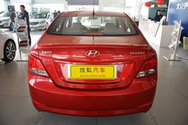 2014款现代瑞纳三厢1.4L自动智能型GLS