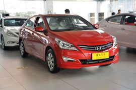 2014款现代瑞纳三厢1.4L自动智能型GLS